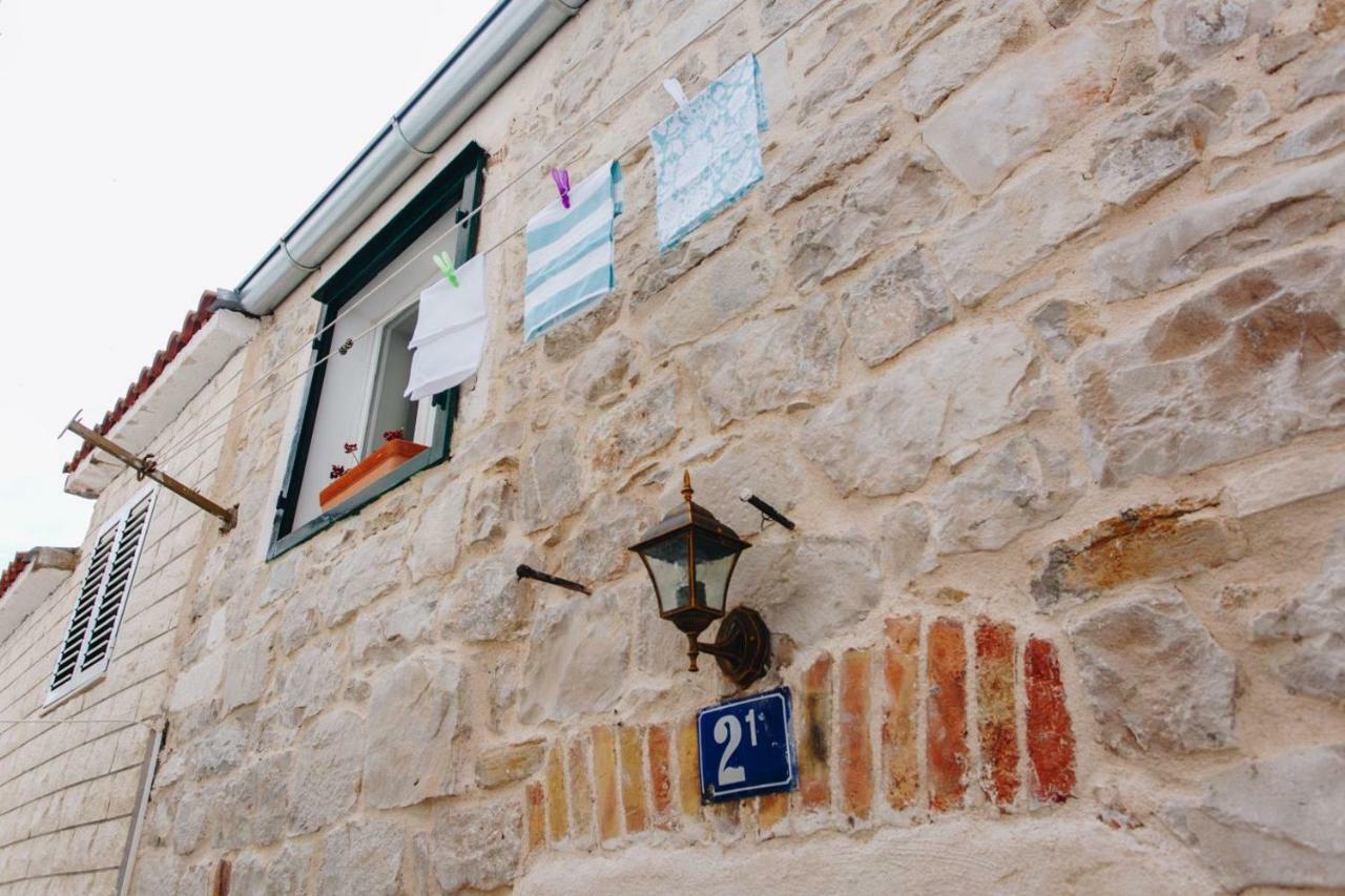 House "Anno 1881"-Center Of Split Apartment Exterior photo